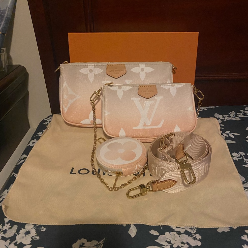 Limited edition Louis Vuitton  by The Pool Multi Pochette Accessoires
